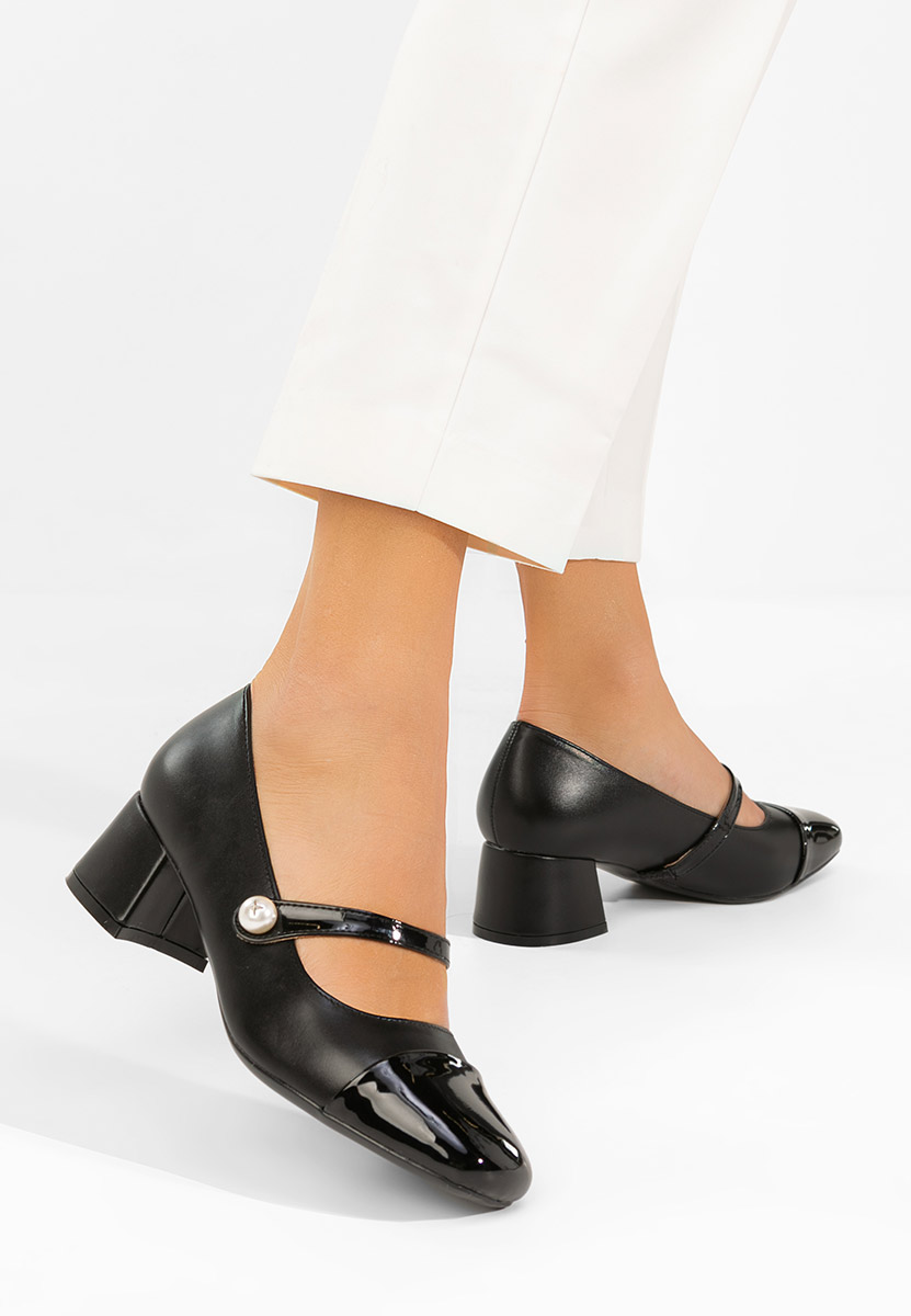 Blety fekete vastag sarkú magassarkú 