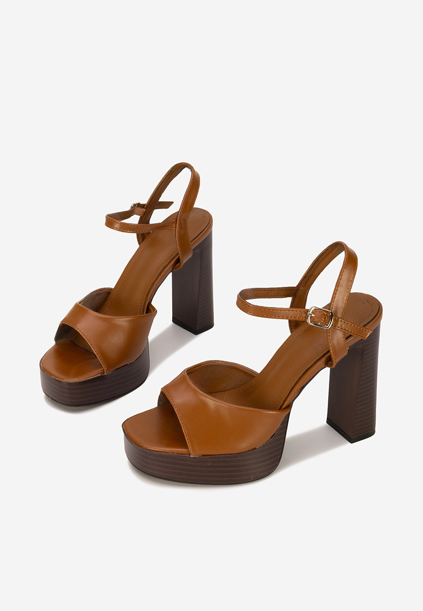 Kady camel magas talpú szandál