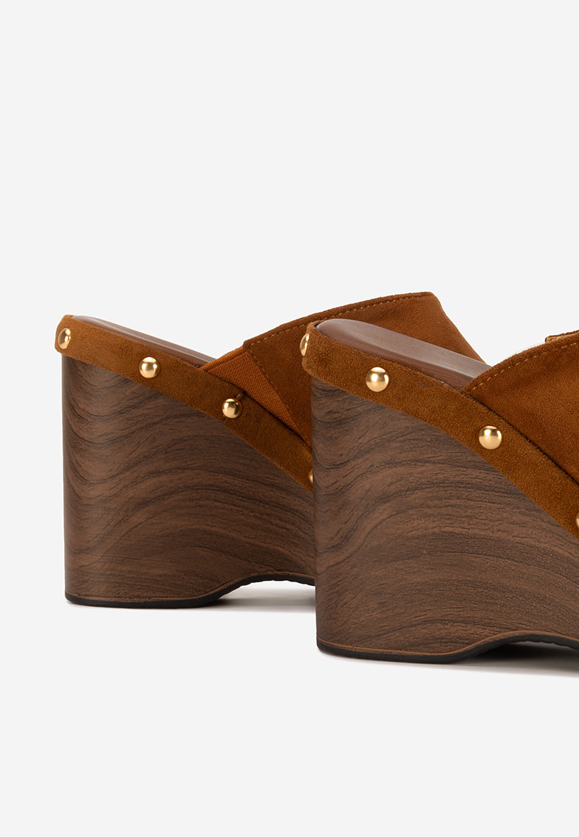 Jazminia camel telitalpú platform papucs