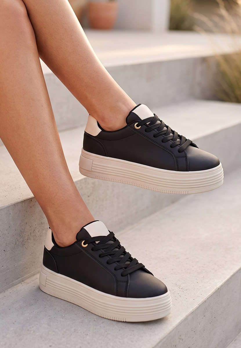Sidoneya fekete telitalpú platform sneaker