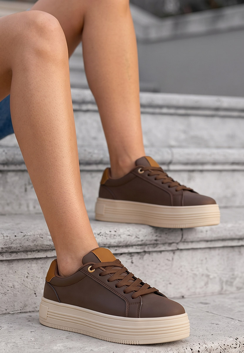 Sidoneya barna telitalpú platform sneaker