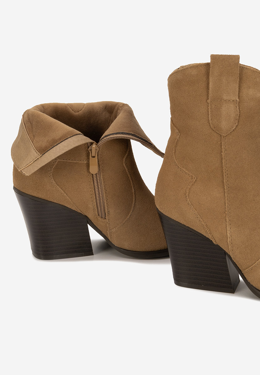 Dacienia khaki cowboy csizma